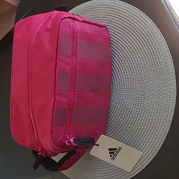 adidas Handbags - 👝Adidas Team Toiletry Bag